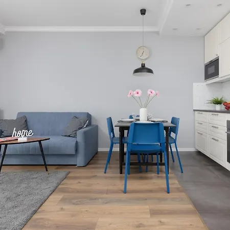 Ursynow With Balcony By Renters Varšava