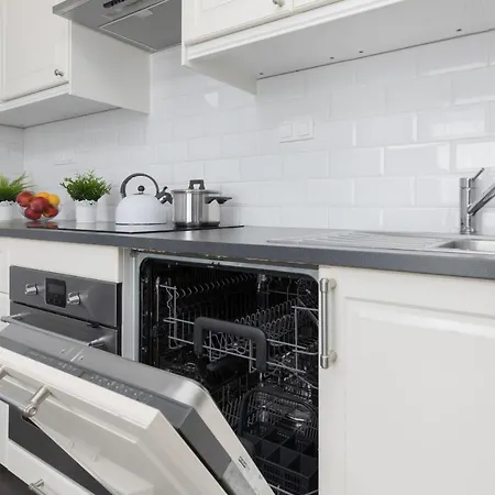 Ursynow With Balcony By Renters Apartmán