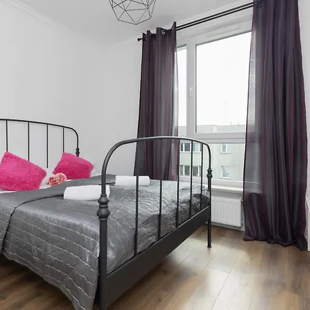 Ursynow With Balcony By Renters Varšava