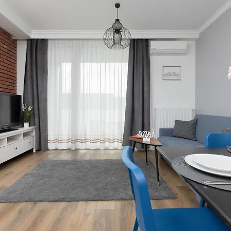 Ursynow With Balcony By Renters Appartement Warschau
