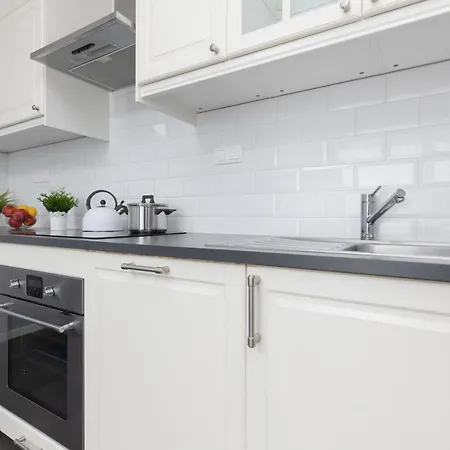 Ursynow With Balcony By Renters Appartement Warschau